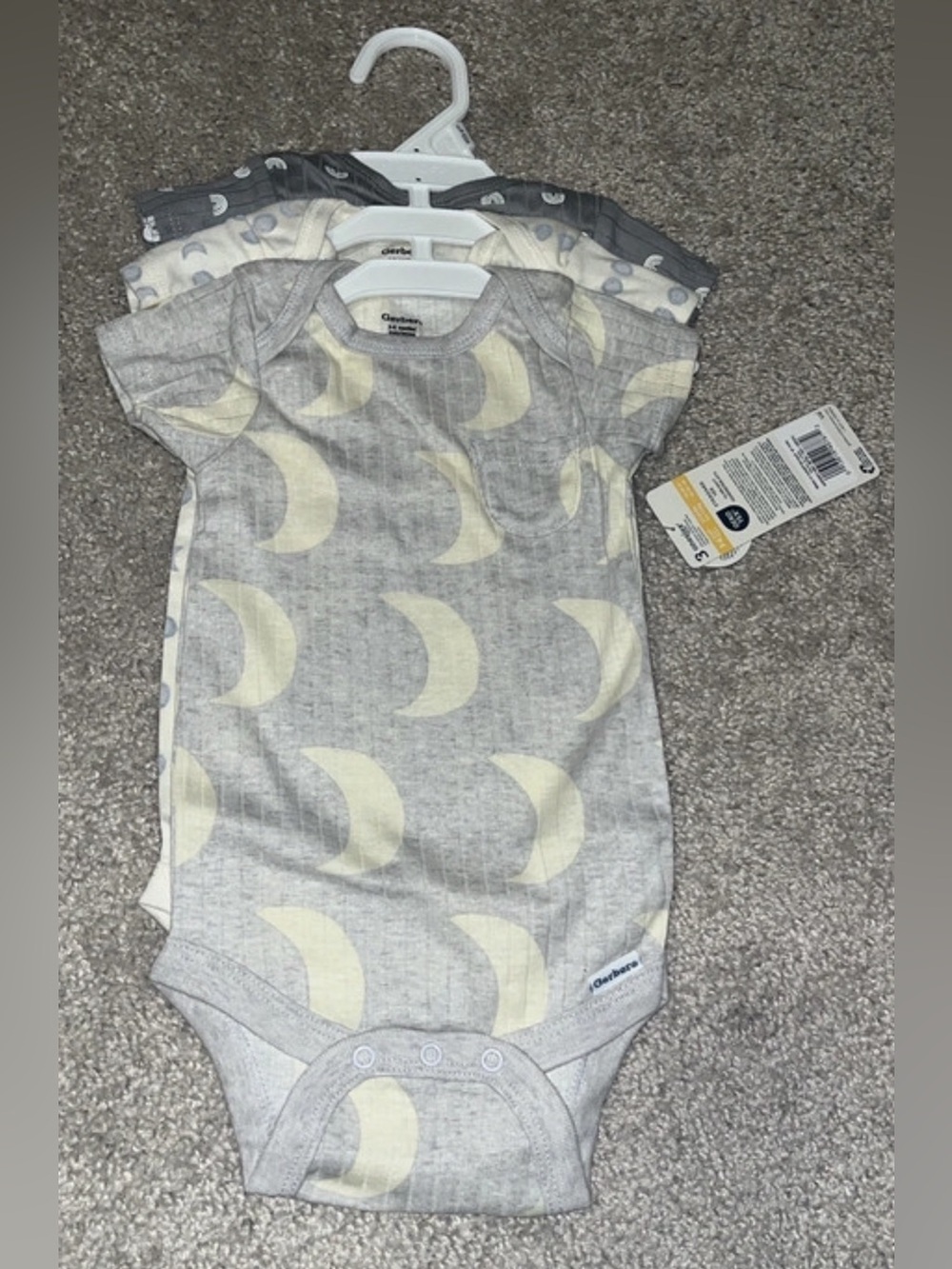 Gerber Gray and Cream Moon Print Short Sleeve Bodysuit Set